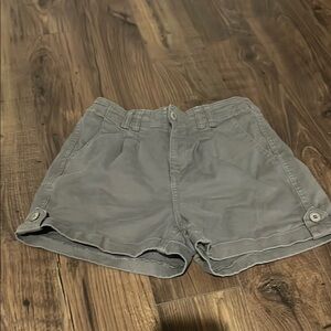 Ivy + Main Green Utility Shorts Women’s Medium Casual Summer